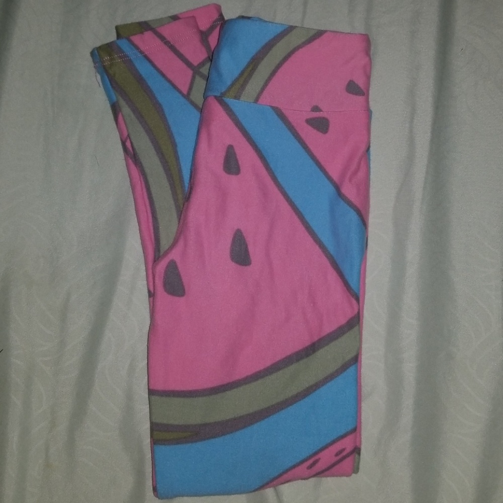 LuLaRoe Watermelon 🍉 kids leggings